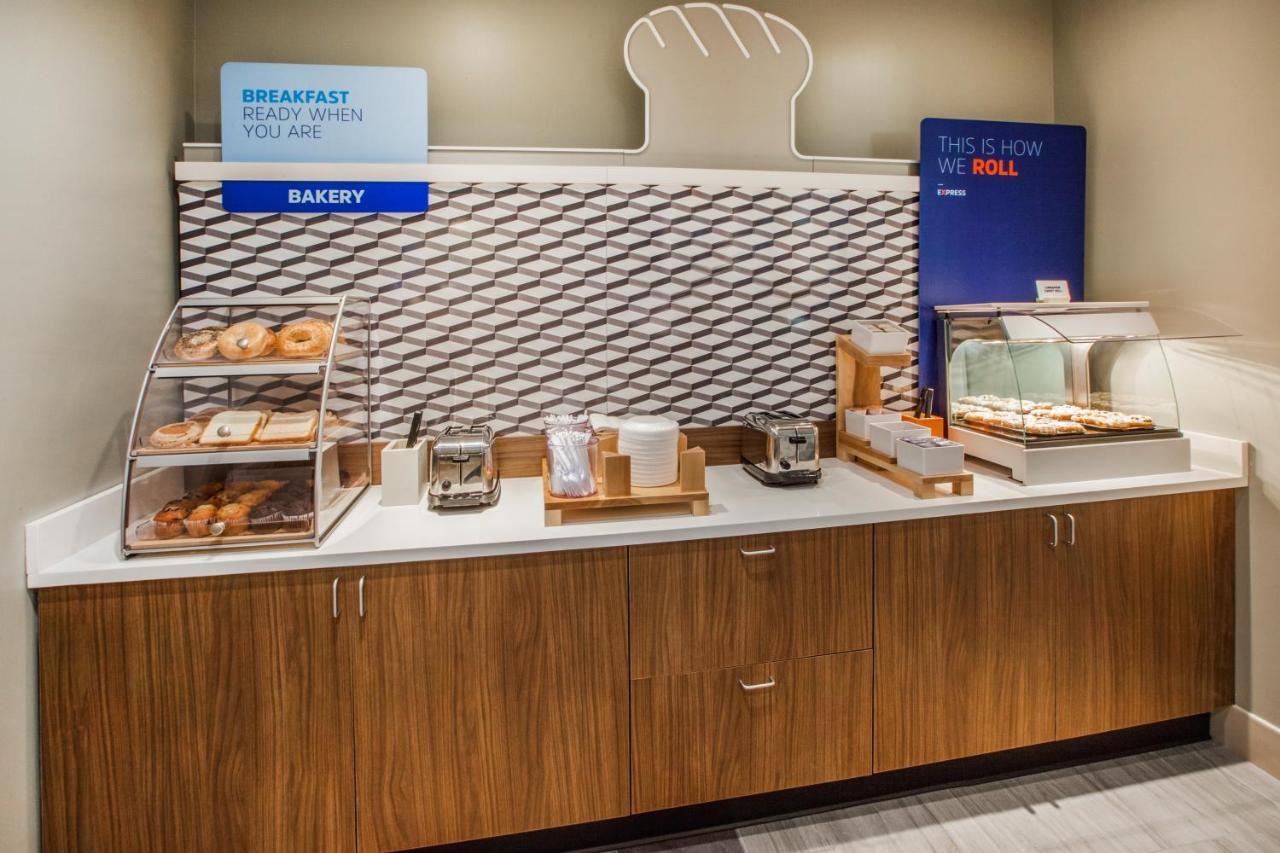 Holiday Inn Express - White Marsh By Ihg ภายนอก รูปภาพ